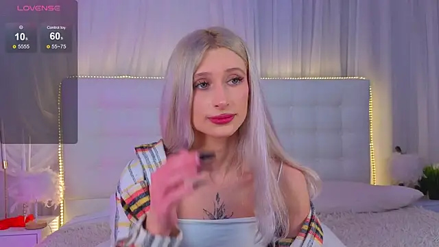 Monica_Leen élő XXX-chatje