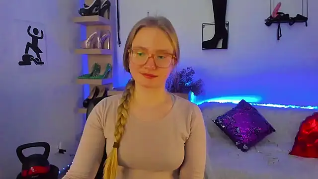 Chat +18 de NancyHottie ao vivo