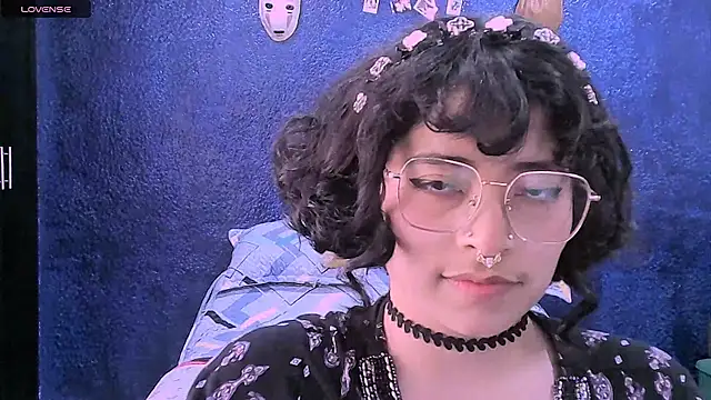 NinaYellow élő XXX-chatje