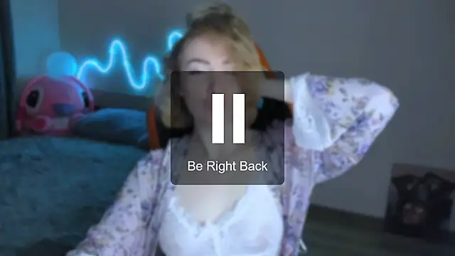 LaraKrein_lkのライブXXXチャット