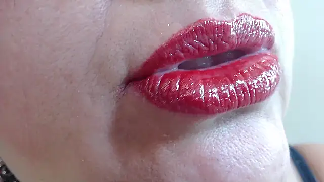 Kerly_Doll 现场XXX聊天