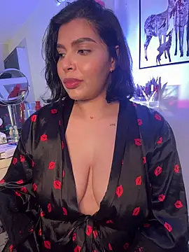 GigiiStone élő XXX-chatje