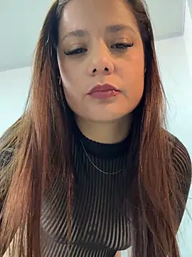 Pretty__Milf Show in webcam