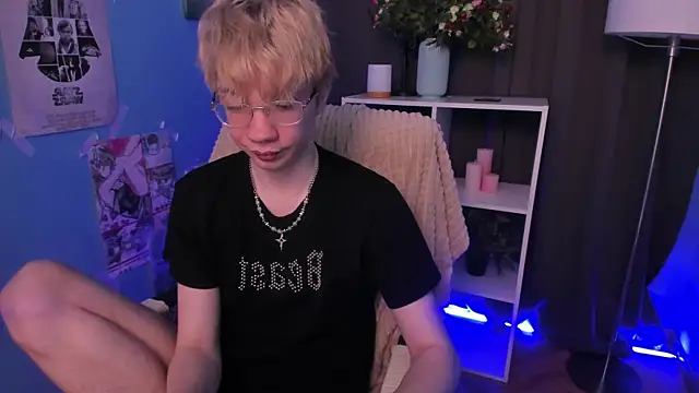 Вебкам-шоу SKAIRAS_SKY