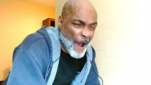 XXX chat uživo modela sinnernoir