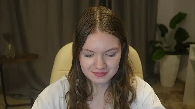 BrennaReulのライブXXXチャット