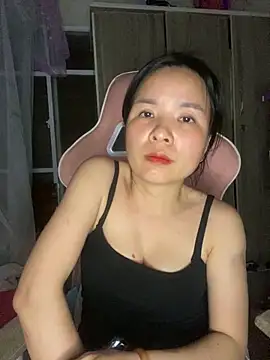 Chat +18 de Ivy_Trix2 ao vivo