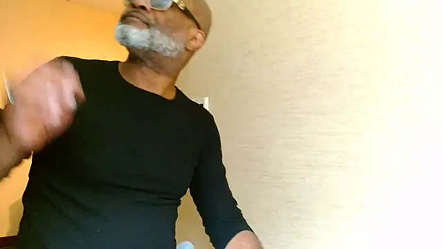 Chatroom XXX en direct de sinnernoir