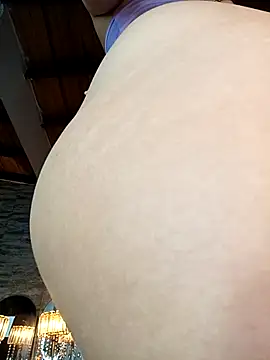 XXX chat uživo modela Kristy1_