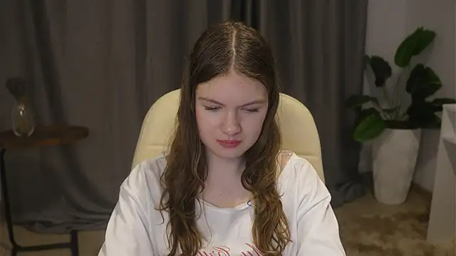 BrennaReul 现场XXX聊天