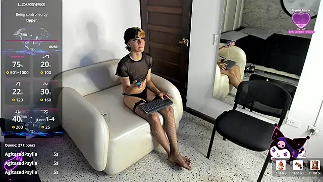 Philipp-Jones Adlı Modelin Canlı XXX Sohbeti