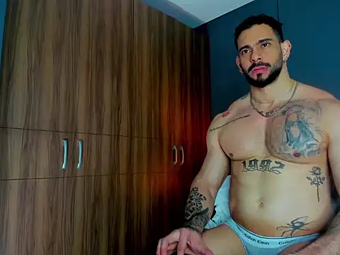 massimo_visconti 即時 XXX 聊天