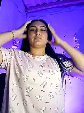 دردشة Emy_cutee الجنسية المباشرة