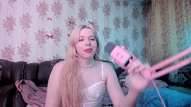 دردشة Cutie_Bambi الجنسية المباشرة