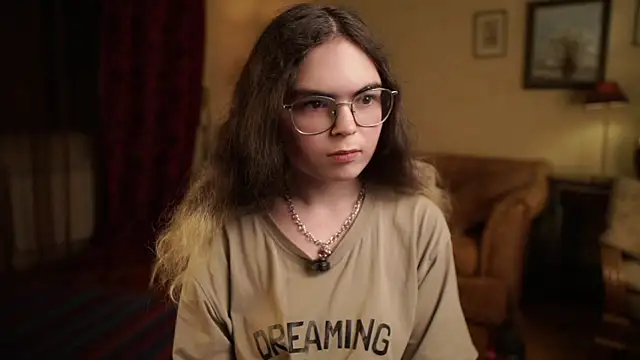 MyrlZangger's Live XXX Chat