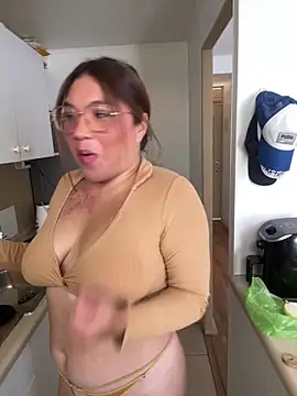 WHITEWOMEN_2 Adlı Modelin Canlı XXX Sohbeti