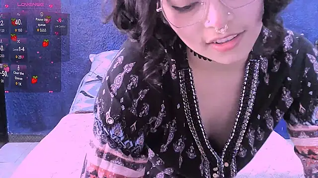 NinaYellow Live XXX-Chat