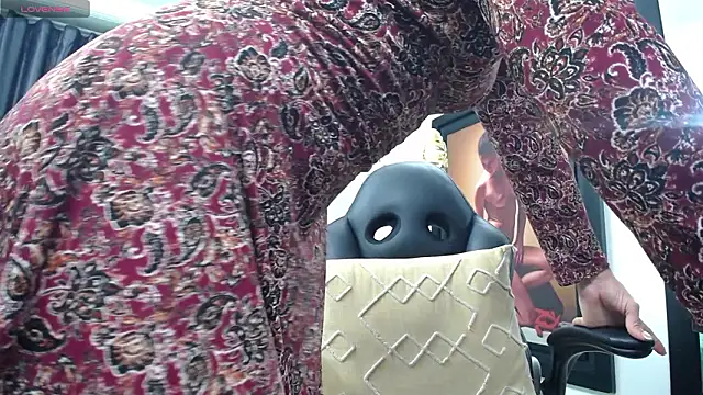 kyra_jeet's Live XXX Chat