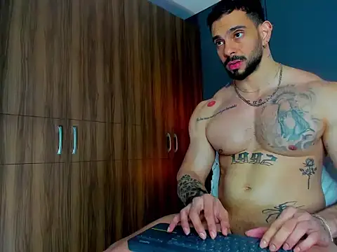 Show modela massimo_visconti na web-kameri