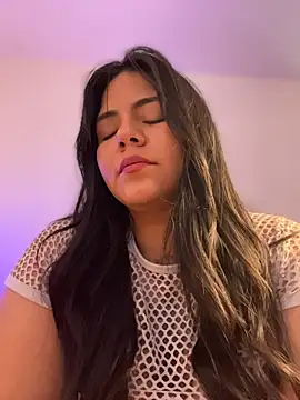 JulianaCastillo: онлайн-секс-чат