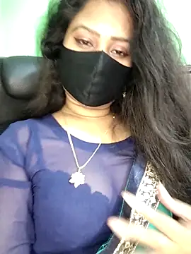 Idhika-Paul: απευθείας συνομιλία ΧΧΧ