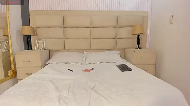 LaurenSnow Live XXX-Chat