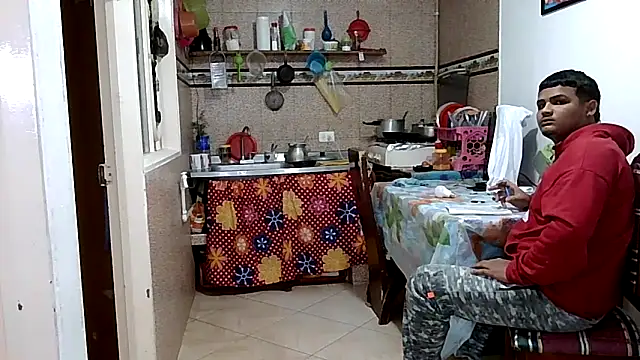 دردشة Boycuriousxxx الجنسية المباشرة