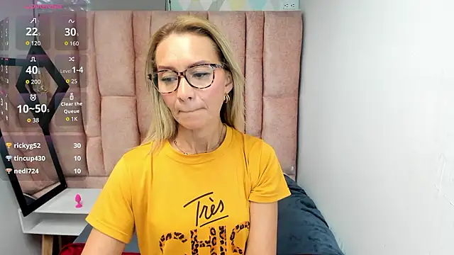 Issa_Milf__ – Naživo XXX chat