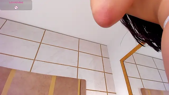 lyrabellini Adlı Modelin Canlı XXX Sohbeti