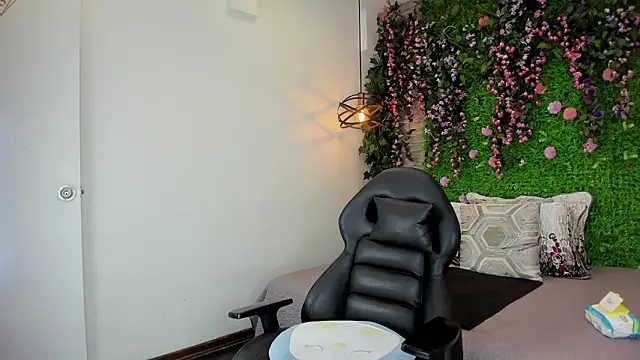 SarahDeyvis Obrolan Langsung XXX