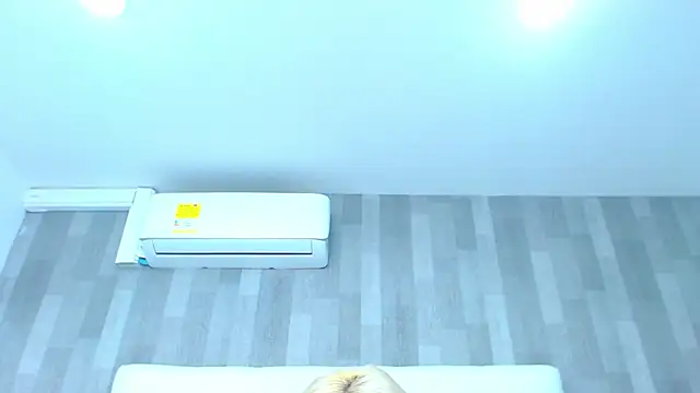 LeahMillerr's Webcam Show