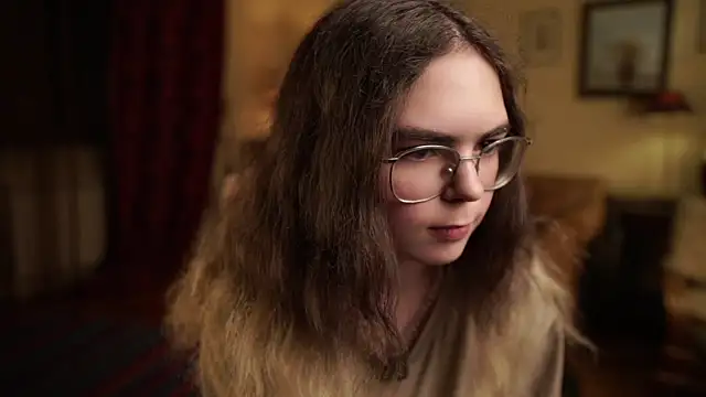 XXX chat uživo modela MyrlZangger