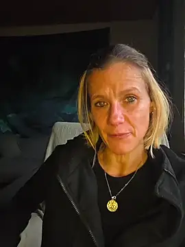 Chat +18 de yola181 ao vivo