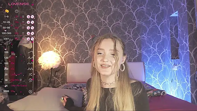 MiaMiaMeow Live XXX Chat