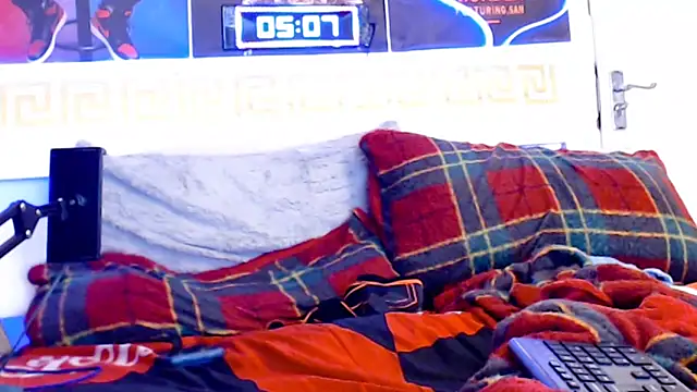 FuckToyBoy69 现场XXX聊天