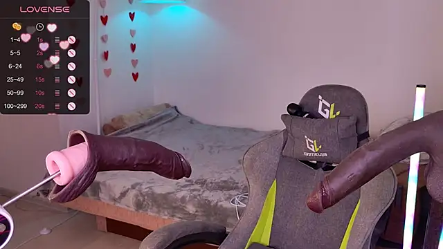 LeksaCandy 现场XXX聊天