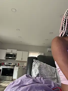 xouniq webkamerás műsora