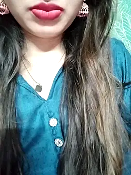 XXX chat uživo modela Noor_Darliing