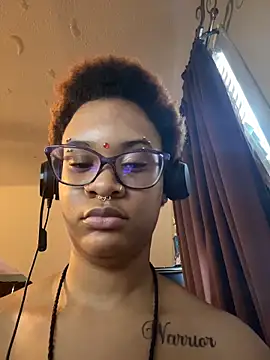 Živý XXX chat nickytheehawtie