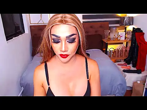 แชท XXX สดของ MeatyhorsecockMistress