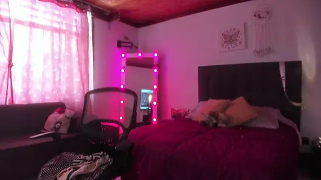 miss_julietaa's Live XXX Chat