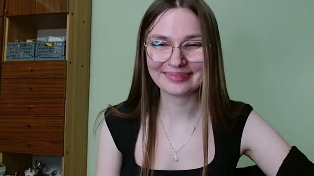 LooveELLYx live XXX chat