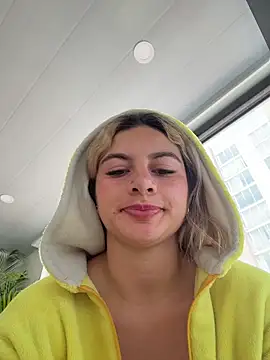 AtheneaRossi's Live XXX Chat