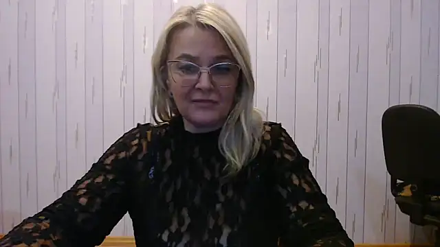 EleanoraDream élő XXX-chatje