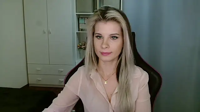 KristineGlow's Live XXX Chat