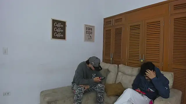 Show de brutal_revolution na webcam