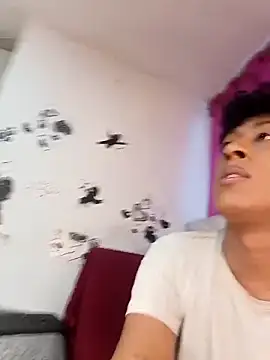 James_large_cock webkamerás műsora