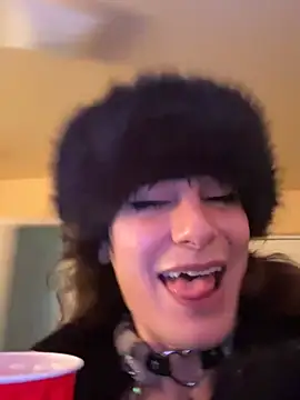 spoilbadkittynow Show in webcam