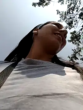 Bonny_Klote লাইভ XXX চ্যাট