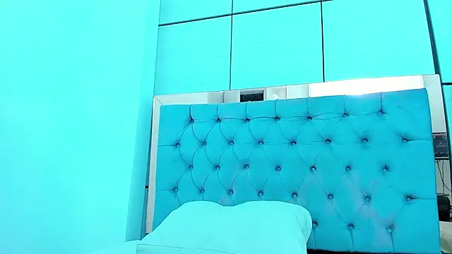 Pokazy przed kamerką – pocahontas_pow